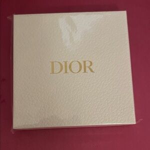 Dior New Mirror sealed in the original box